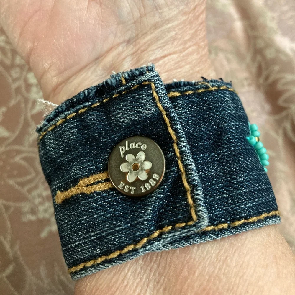 NEW hand beaded cross on jeans small collar with snap closure